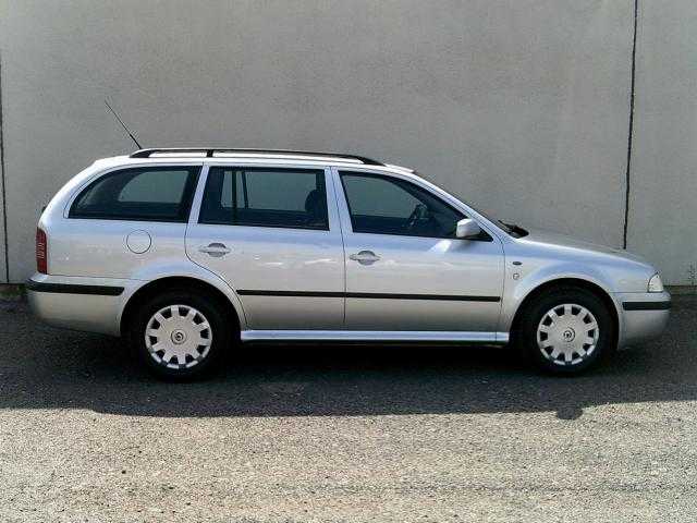 Škoda Octavia kombi 81kW nafta 2003