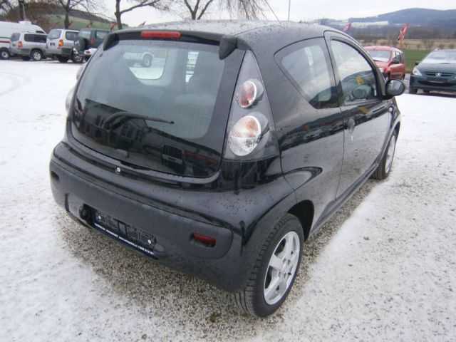 Citroën C1 hatchback 50kW benzin 2006