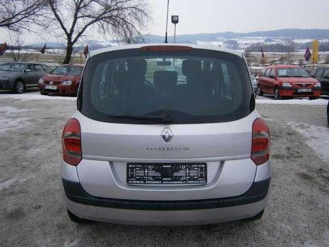 Renault Modus MPV 63kW nafta 2008