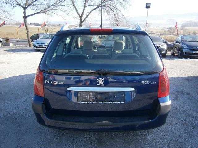 Peugeot 307 kombi 66kW nafta 2005