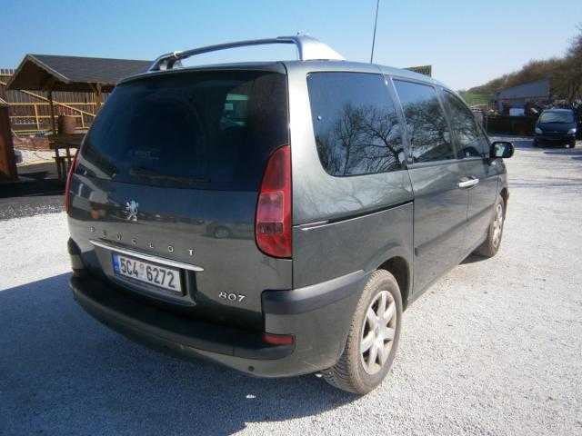 Peugeot 807 MPV 100kW nafta 2007