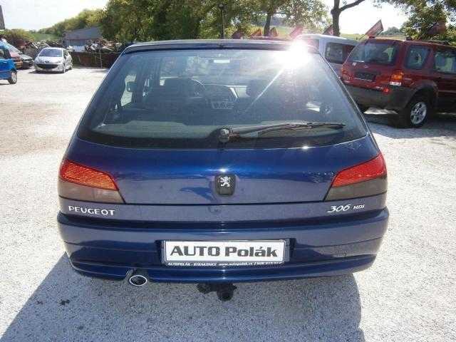 Peugeot 306 hatchback 66kW nafta 200001