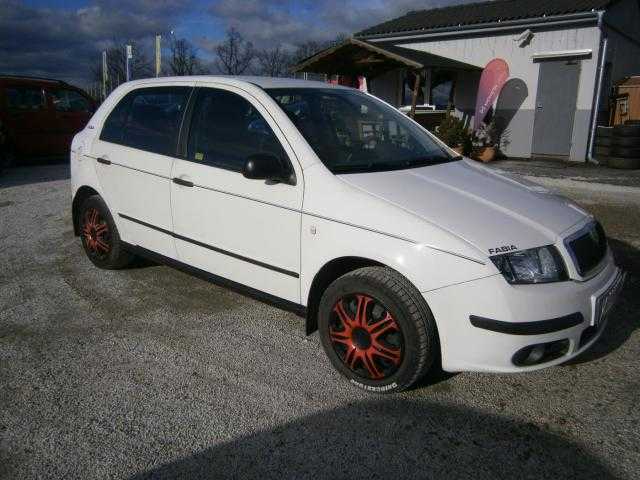 Škoda Fabia hatchback 40kW benzin 200409