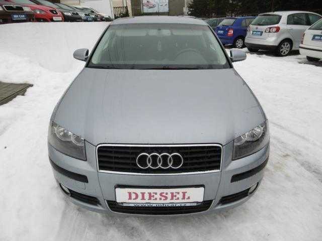 Audi A3 hatchback 77kW nafta 200308