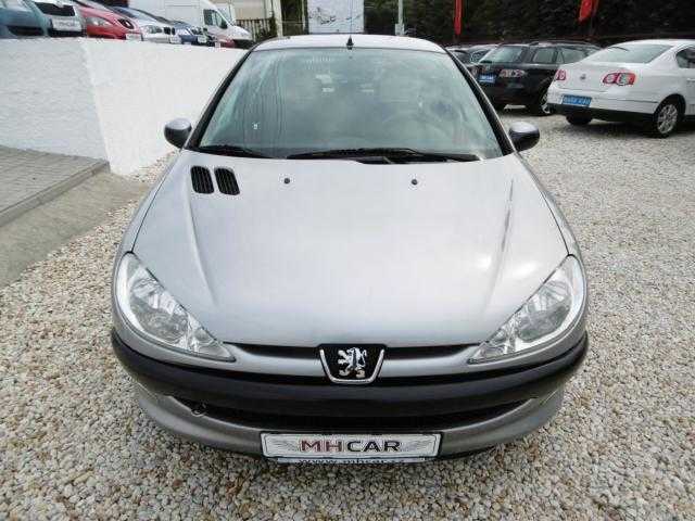 Peugeot 206 hatchback 50kW nafta 200501