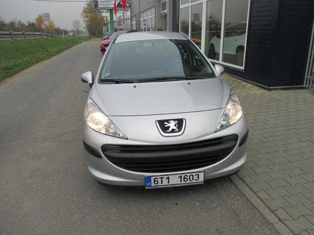 Peugeot 207 kombi 54kW benzin 2008