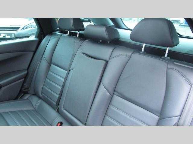 Peugeot 508 kombi 120kW nafta 2012