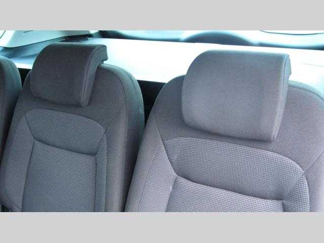 Ford S-MAX MPV 103kW nafta 2006