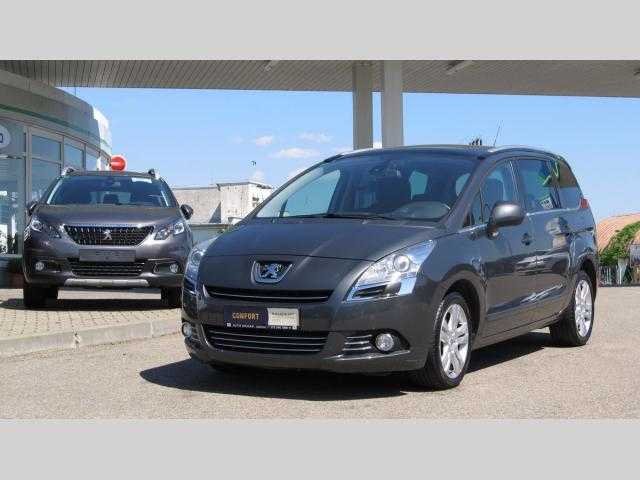 Peugeot 5008 MPV 110kW nafta 2012