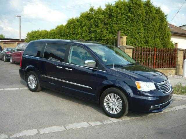 Chrysler Town & Country MPV 214kW benzin 2014