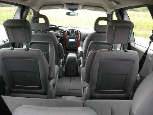 Chrysler Grand Voyager MPV 128kW benzin 2005