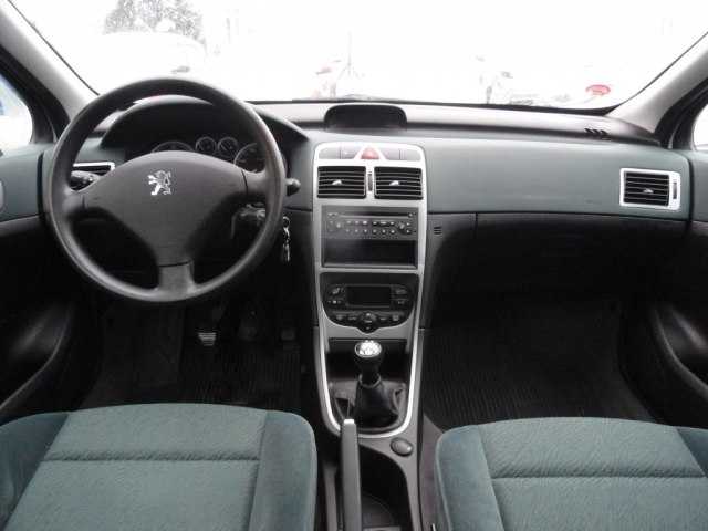 Peugeot 307 kombi 66kW nafta 2003