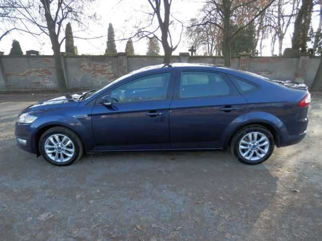 Ford Mondeo liftback 85kW nafta 201202
