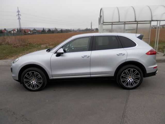 Porsche Cayenne SUV 193kW nafta 201604