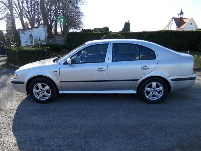 Škoda Octavia liftback 66kW nafta 200406