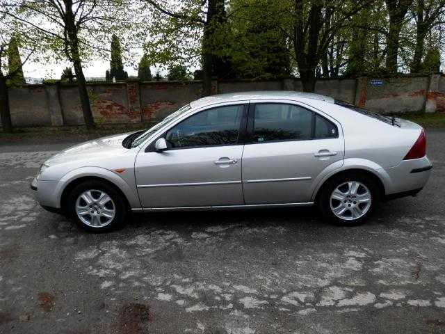 Ford Mondeo liftback 107kW benzin 200211