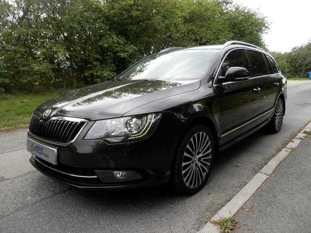 Škoda Superb kombi 125kW nafta 201310