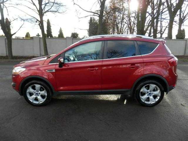 Ford Kuga hatchback 100kW nafta 200906