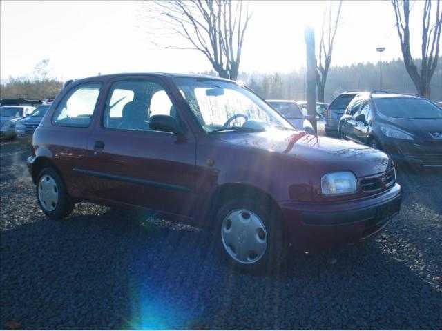 Nissan Micra hatchback 40kW benzin 200611