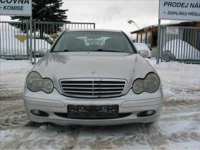 Mercedes-Benz Třídy C sedan 105kW nafta 200305