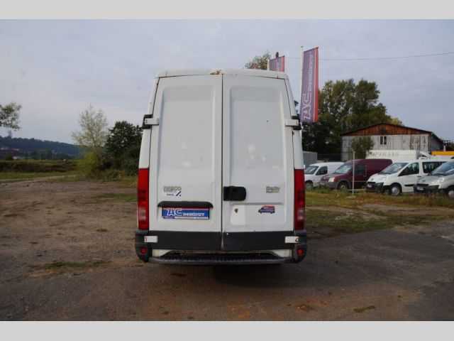 Iveco Daily minibus 78kW nafta 2002