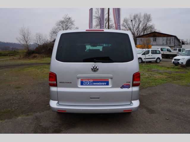 Volkswagen Multivan minibus 132kW nafta 2012