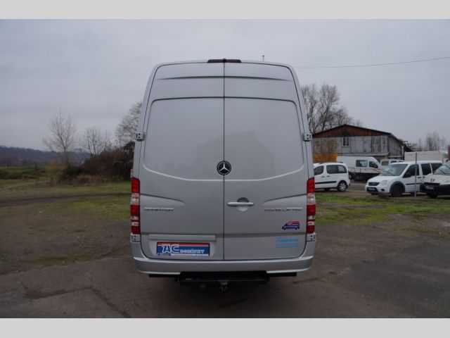 Mercedes-Benz Sprinter minibus 140kW nafta 2016