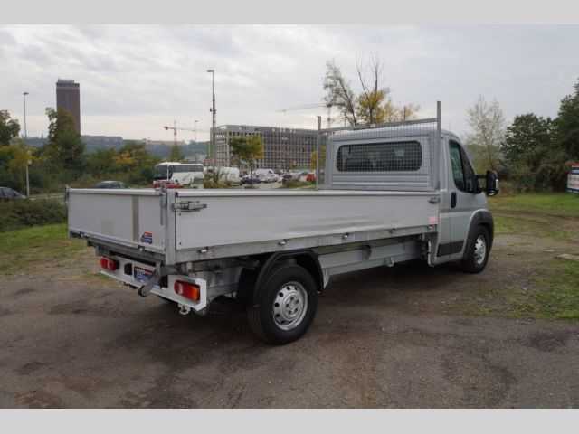 Peugeot Boxer sklápěč 130kW nafta 2012