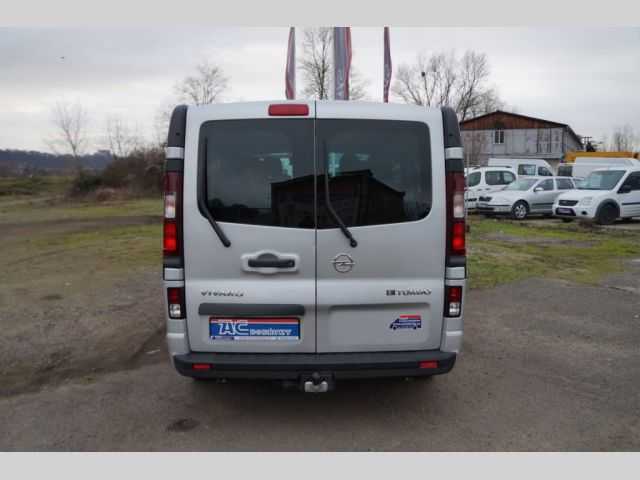 Opel Vivaro minibus 88kW nafta 2015