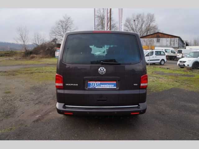 Volkswagen Multivan minibus 103kW nafta 2010