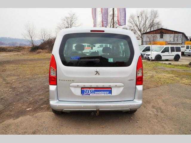 Peugeot Partner Tepee kombi 66kW nafta 2010