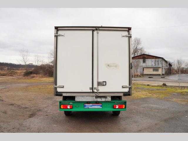 Renault Master izotherm 107kW nafta 2011