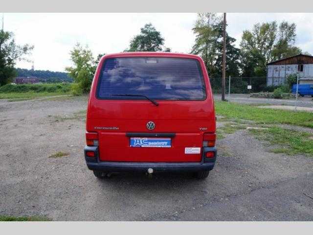 Volkswagen Caravelle minibus 75kW nafta 200005