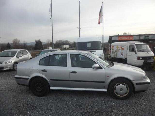 Škoda Octavia liftback 55kW benzin 199709