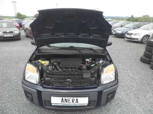 Ford Fusion hatchback 59kW benzin 200604