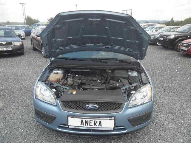 Ford Focus hatchback 74kW benzin 200511