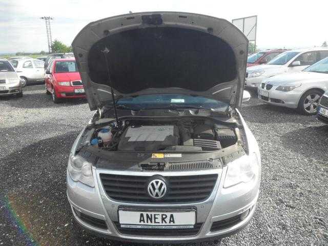 Volkswagen Passat kombi 103kW nafta 200901