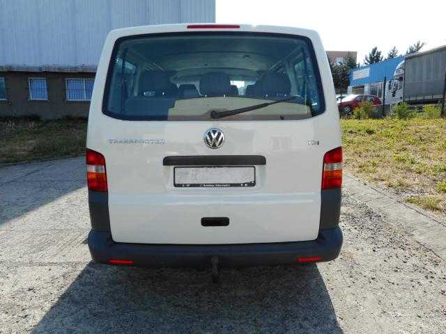 Volkswagen Transporter kombi 75kW nafta 200705