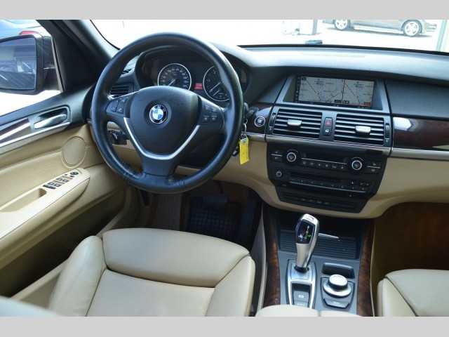 BMW X5 SUV 210kW nafta 200911