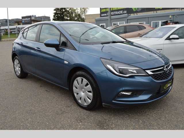 Opel Astra kombi 81kW nafta 201611