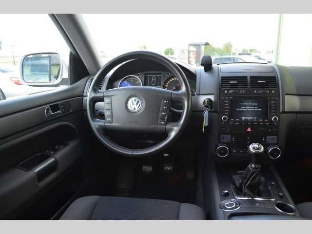 Volkswagen Touareg SUV 145kW nafta 200602