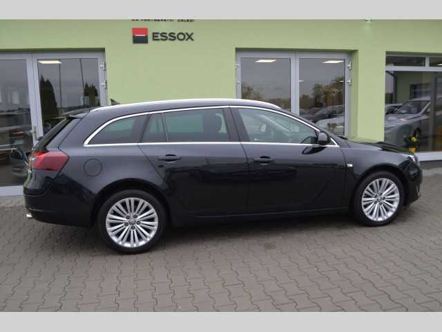 Opel Insignia kombi 143kW nafta 201508