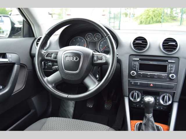 Audi A3 hatchback 77kW nafta 201103