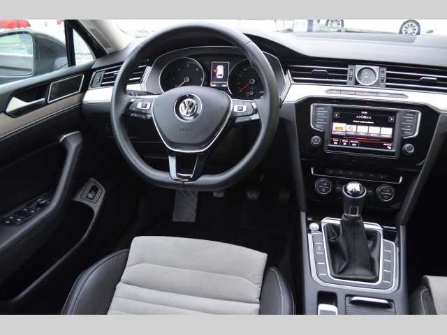 Volkswagen Passat kombi 110kW nafta 201603