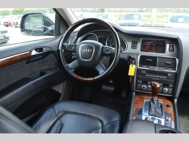 Audi Q7 SUV 240kW nafta 200712