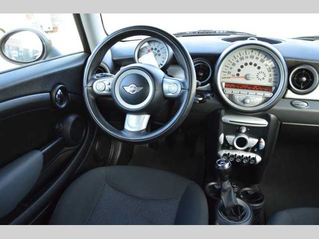 Mini Cooper hatchback 88kW benzin 200908