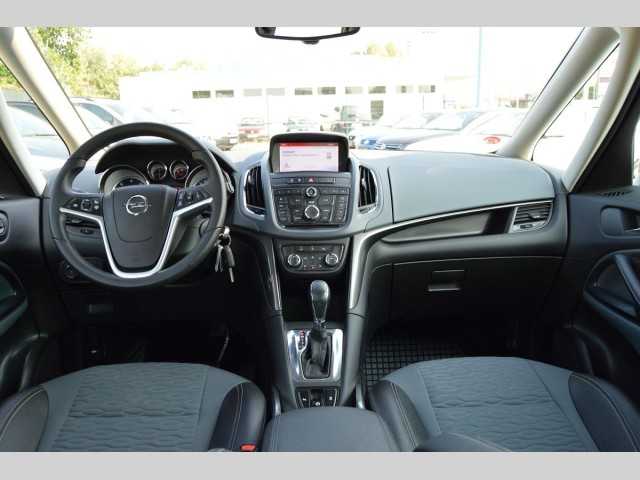 Opel Zafira MPV 121kW nafta 201503