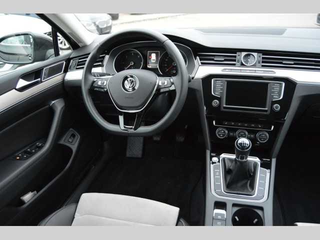 Volkswagen Passat kombi 110kW nafta 201603