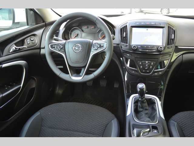 Opel Insignia kombi 103kW nafta 201508