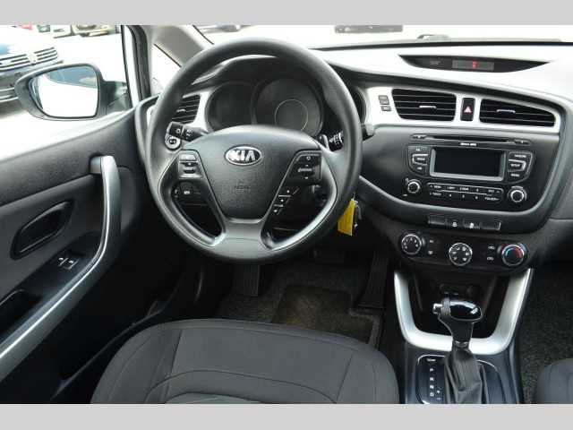 Kia Ceed hatchback 94kW nafta 201212